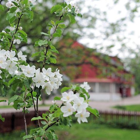 Hotel Krapi Tuusula Eksteriør billede